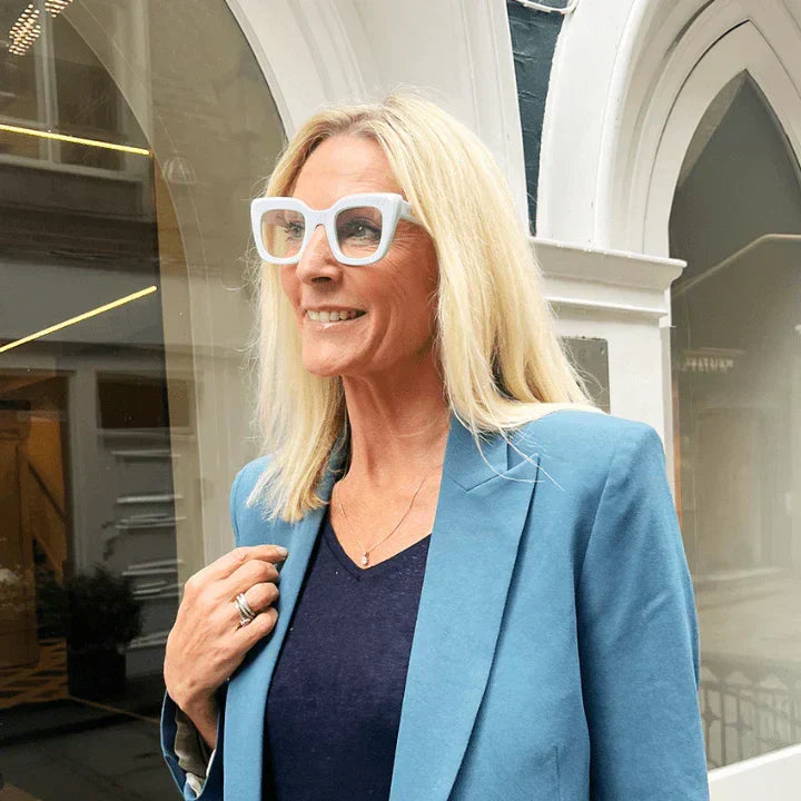 Top 5 Women's Progressive Readers for Comfort and Style