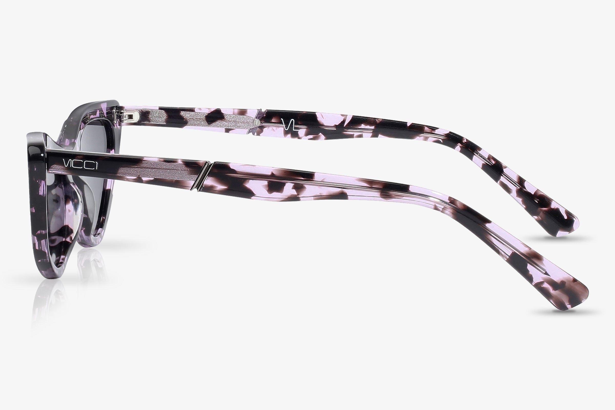 VICCI Viola Cat Eye Sunglasses Smoke Grey Translucent Frames Polarized Viola – Angle Acetate Cat-Eye Sunglasses - Vicci Eyewear main image 4