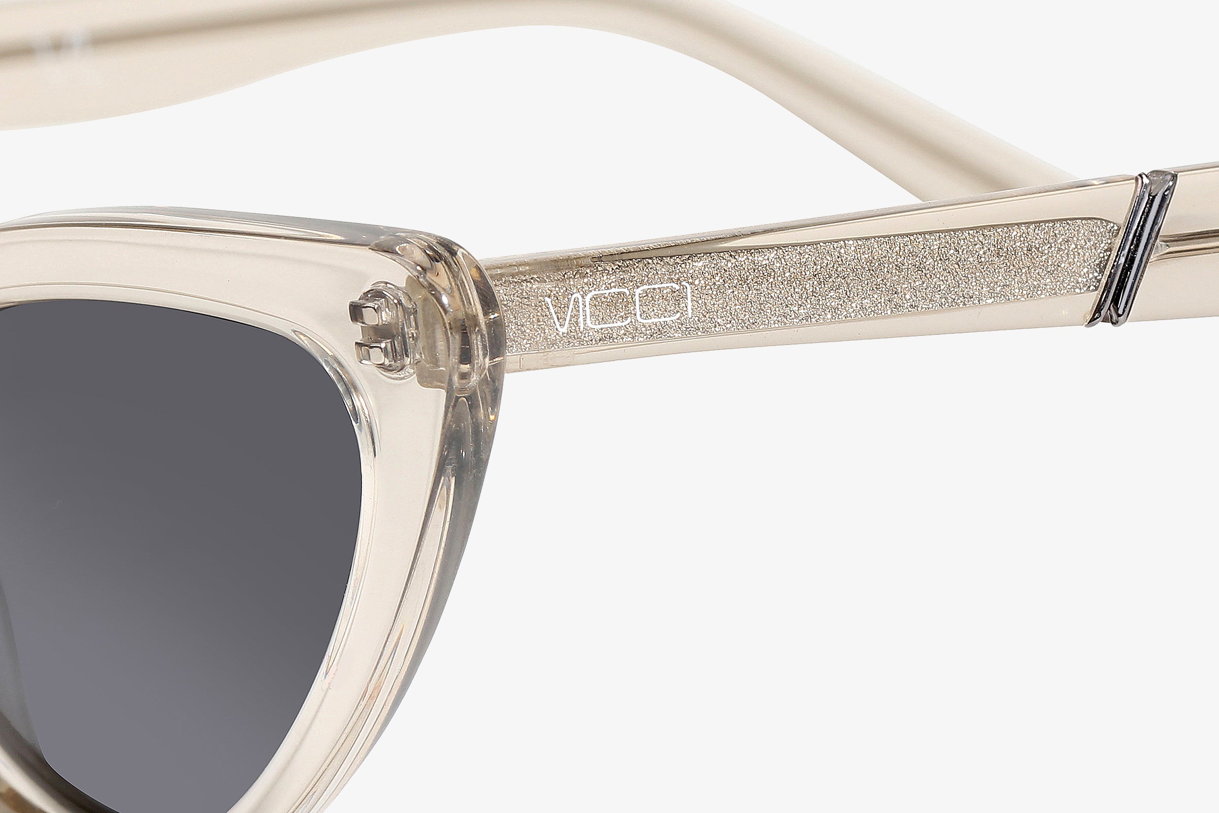 VICCI Viola Cat Eye Sunglasses Smoke Grey Translucent Frames Polarized Viola – Angle Acetate Cat-Eye Sunglasses - Vicci Eyewear main image 3